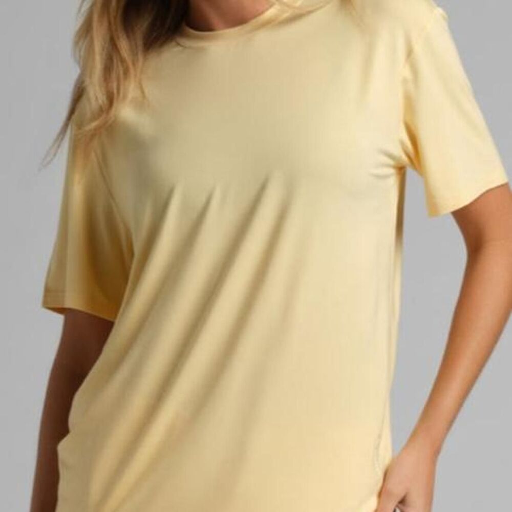 Unbranded Women's Yellow T-shirt